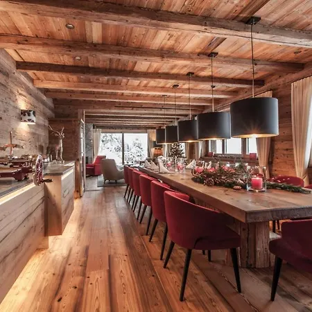 Contact Us At What App - 0041-798-079-427 To Book!! - Hahnenkamm Peak - 12 Personen