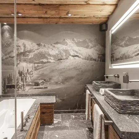 Villa Contact Us At What App - 0041-798-079-427 To Book!! - Hahnenkamm Peak - 12 Personen *