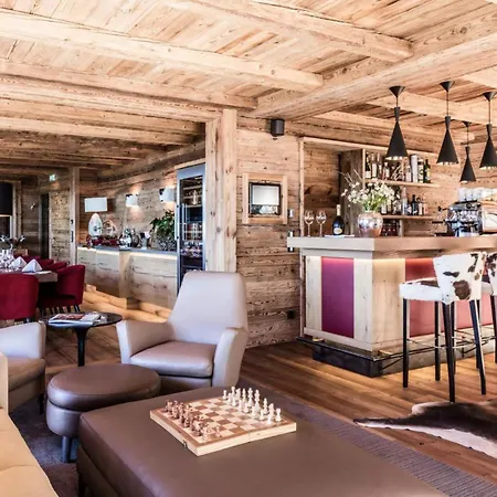 Contact Us At What App - 0041-798-079-427 To Book!! - Hahnenkamm Peak - 12 Personen